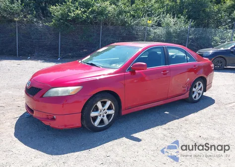 2007 Toyota Camry Se z USA, uszkodzony, nr VIN 4T1BE46K47U107528